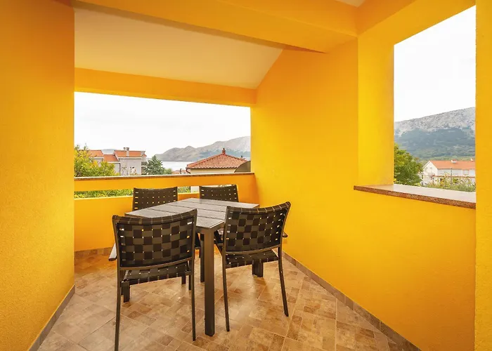 Apartments Dujmovic With Terrace